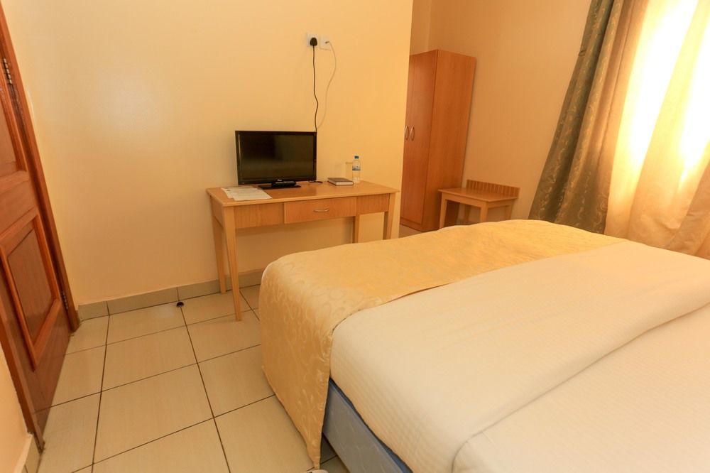 Faraja Hotel ルヘンゲリ エクステリア 写真